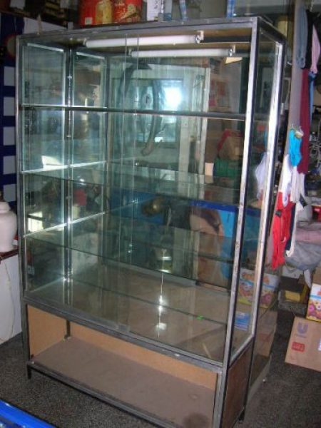 ESTANTERIA METALICA Y VIDRIO