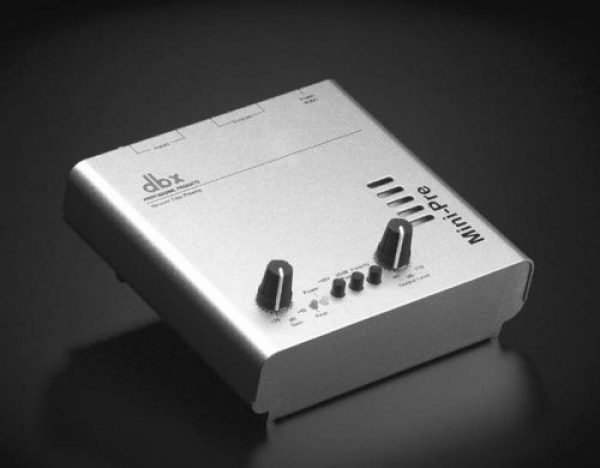 Preamplificador valvular dbx minipre