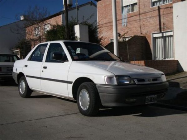 Ford Orion 95 excelente