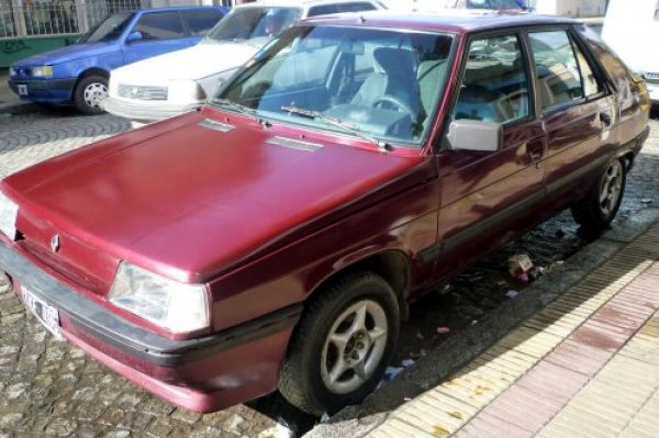 Renault 11 full