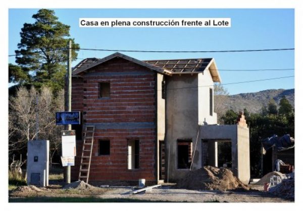 Vendo lote zona Barrio Golf-Los Cardos