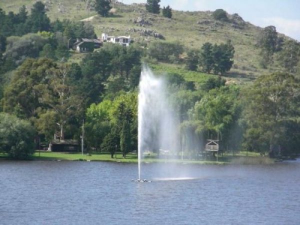 vendo 2 lotes frente al lago 