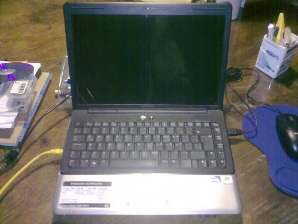 Compaq cq 40 600 LA 
