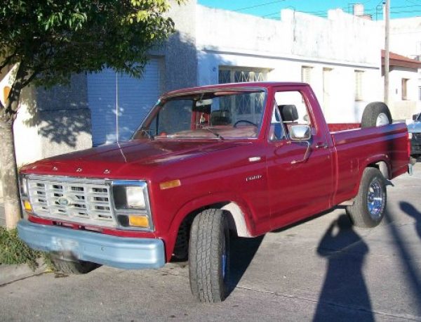 IMPECABLE FORD MODELO 80 V8