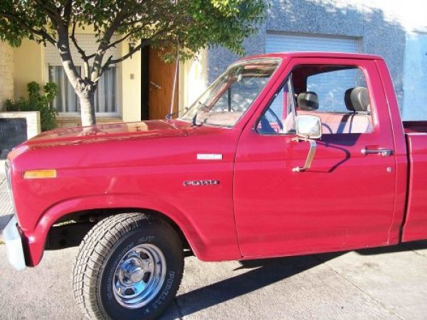 IMPECABLE FORD MODELO 80 V8