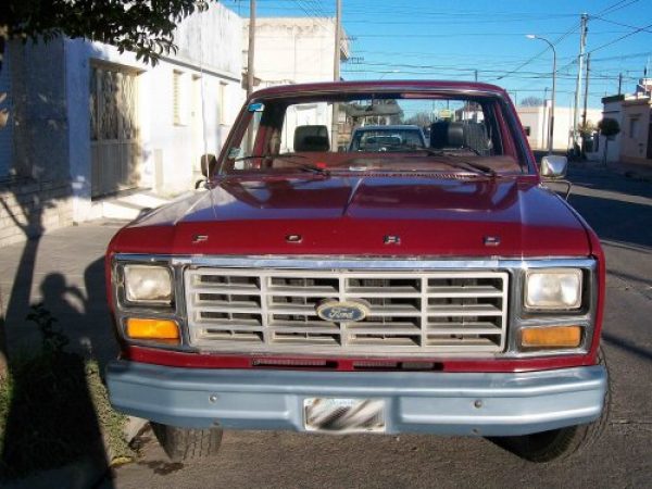 IMPECABLE FORD MODELO 80 V8