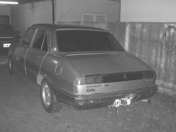 VENDO PEUGEOT 504 $ 17.000