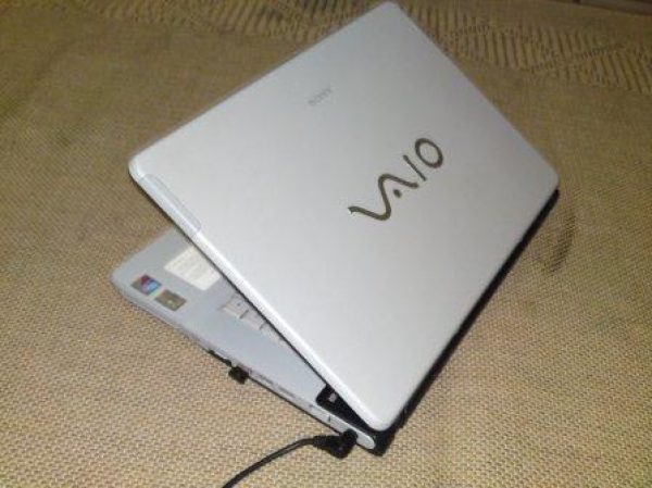 Notebook SONY VAIO - IMPECABLE
