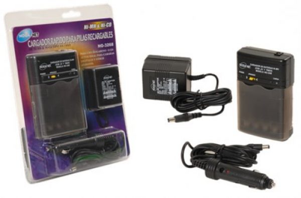 CARGADOR AUTO Y 220V DE PILAS  AAA y AA