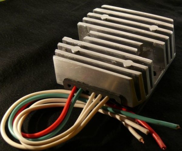 Regulador De Voltaje Trifasico Para Moto