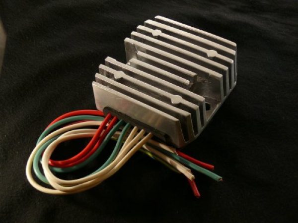 REGULADOR  MOTO TRIFASICO 7 CABLES