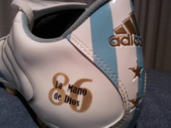Botines Adidas! " La Mano de Dios"