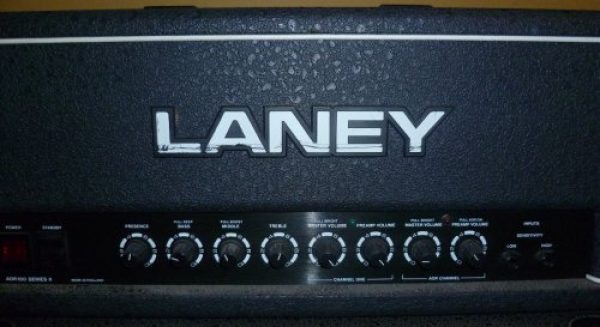 Laney AOR100 con caja Laney GS412v