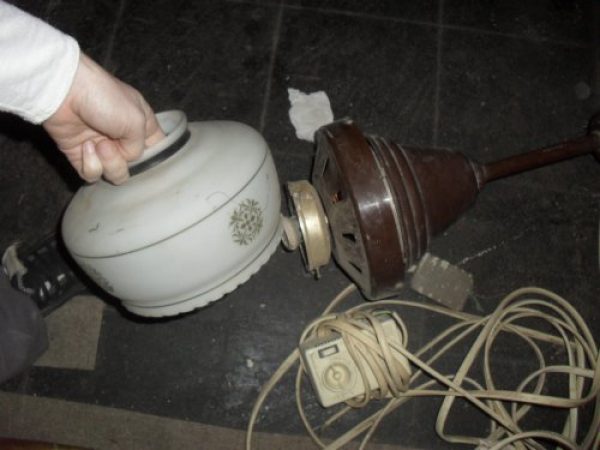 VENTILADOR TECHO CON TULIPA FUNCIONANDO 
