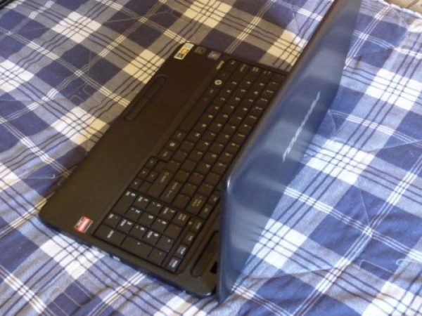 NOTEBOOK TOSHIBA TRIPLE NUCLEO 4GB 500GB