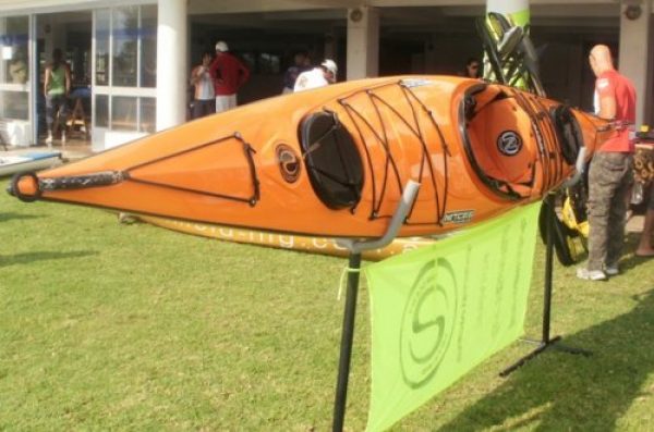 kayak traves&iacute;a CRONOX 440 Nitces