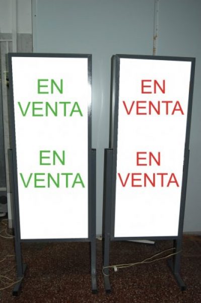 Cartel tipo backlight - Totem