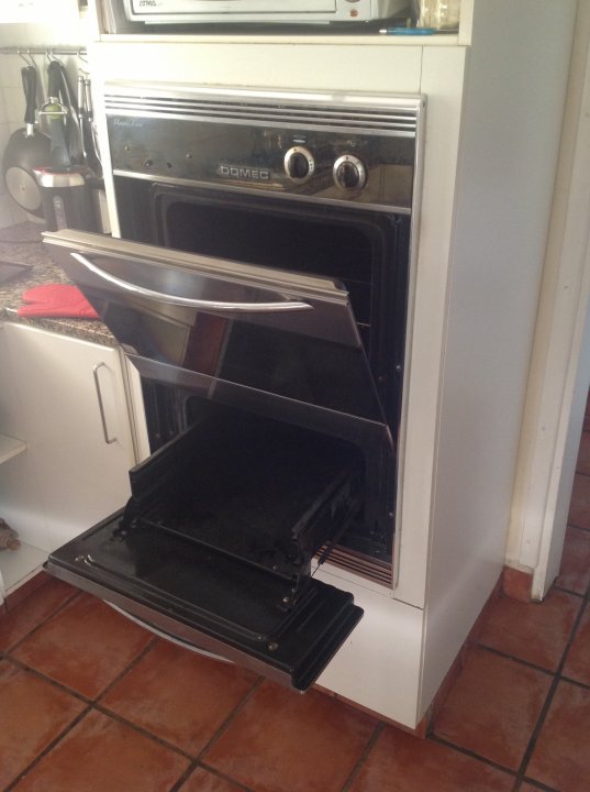 Horno Domec Classic Line para Empotrar en Azul - Región 20