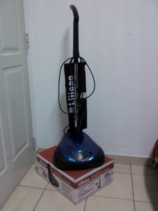 BEIRO Hogar | LUSTRASPIRADORA LILIANA LL220 ESPEJO LUZ 800 W ROJ |  Conseguilo a tan solo $ 8290.00