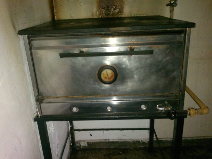 Horno Pizzero 12 Moldes Económico El Gauchito Sol Real 608 - Comprá en San  Juan