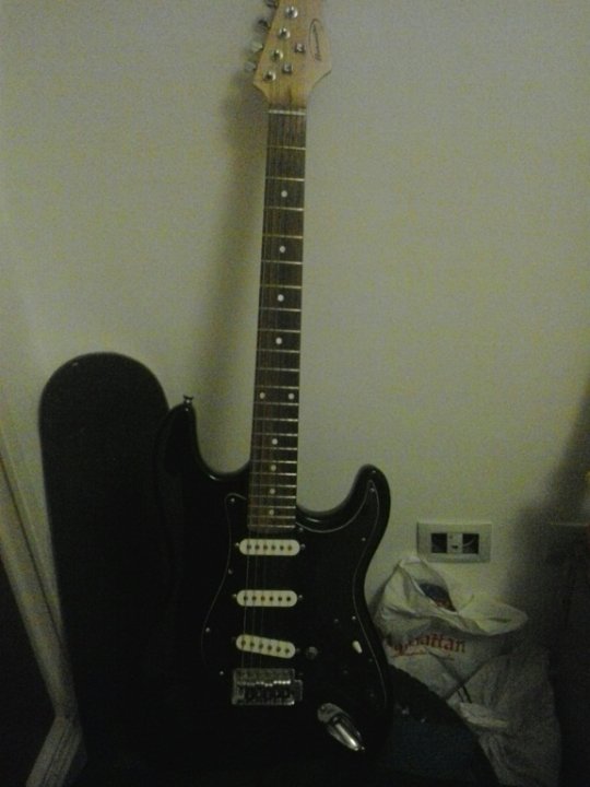 Guitarra Acústica Burmeister Con Funda - Comprá en San Juan