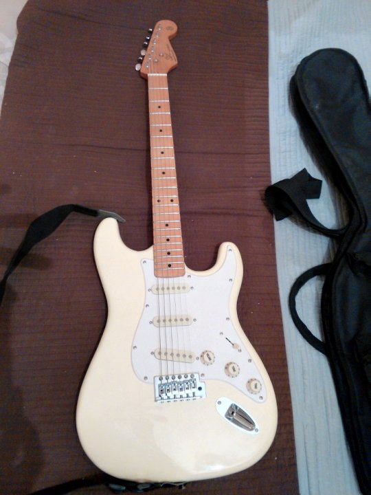 Guitarra SX Stratocaster Vintage Series en Tandil - Región 20