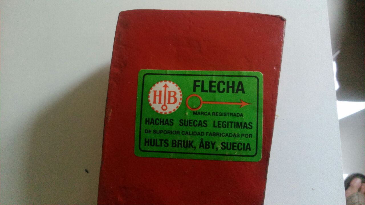 HACHA SIN CABO SUECA en Tandil - Región 20
