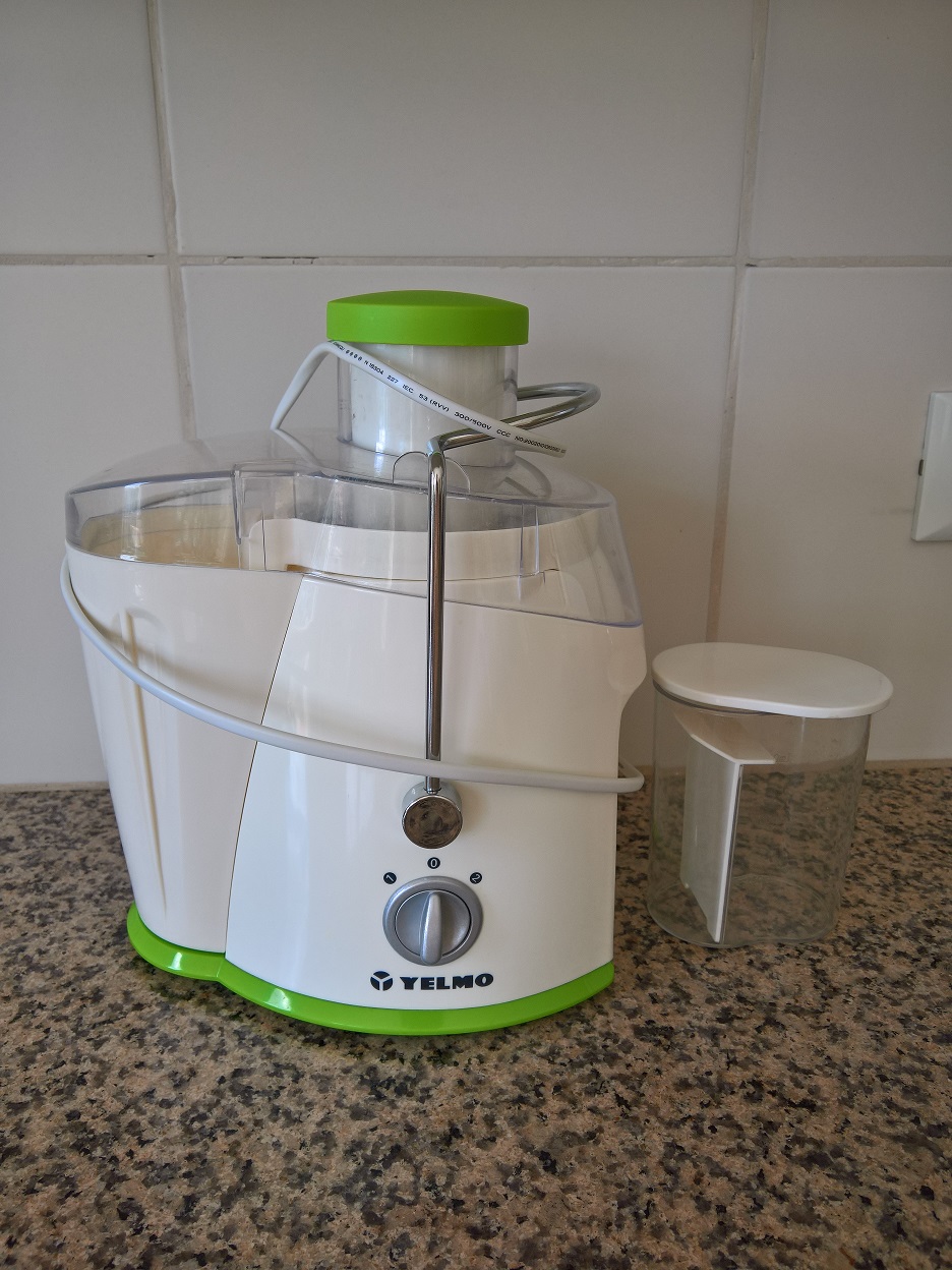 EXTRACTOR DE JUGO YELMO VERDE 700W., SBLL - Todo Tecnología - Sabadell Hogar