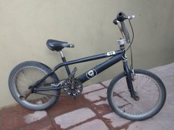 Bicicleta "BMX Freestyle"
