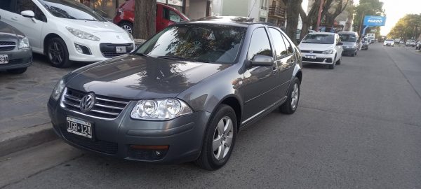 Volkswagen Bora 1.9 Tdi Trendline L/07 - Azul
