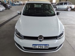Volkswagen 2018 Fox 1.6 5 P. Connect L/18