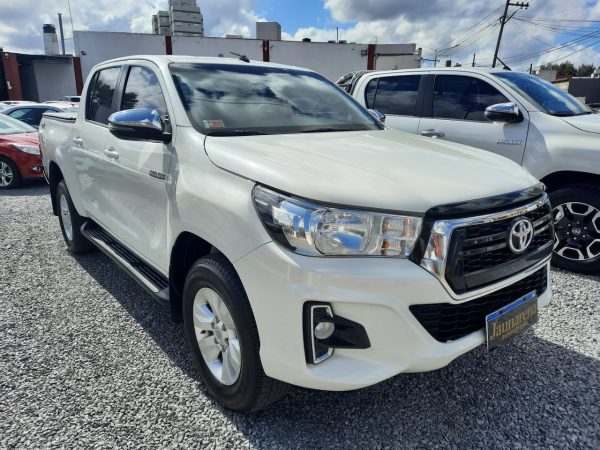 Toyota Hilux L/20 2.8 Dc 4x4 Tdi Srv