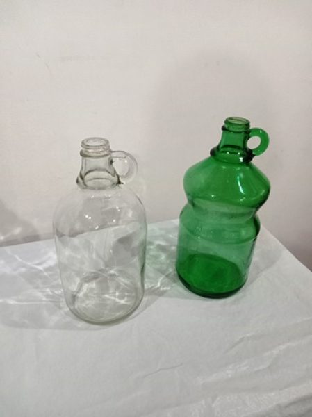 Botell&oacute;n con manija de vidrio 