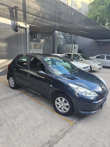Peugeot 207 Compact 1.4 5 P Xr//active