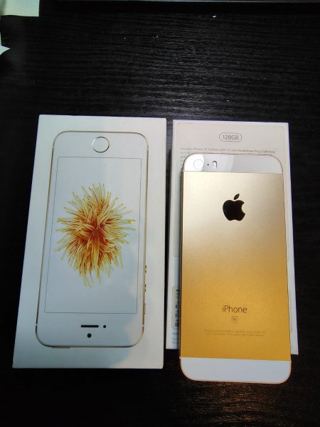 Apple Iphone SE con caja + cable + auric - Tandil