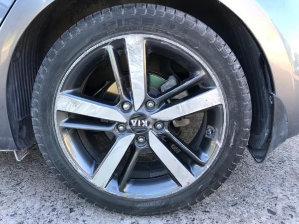 VENDO LLANTA  KIA