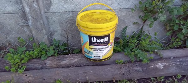 Impermeabilizante Uxell para frente