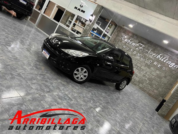 Peugeot 207 Compact Xr 1.4n Mt