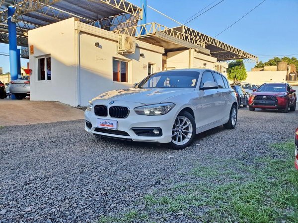 Bmw 2017 120i Active 5p