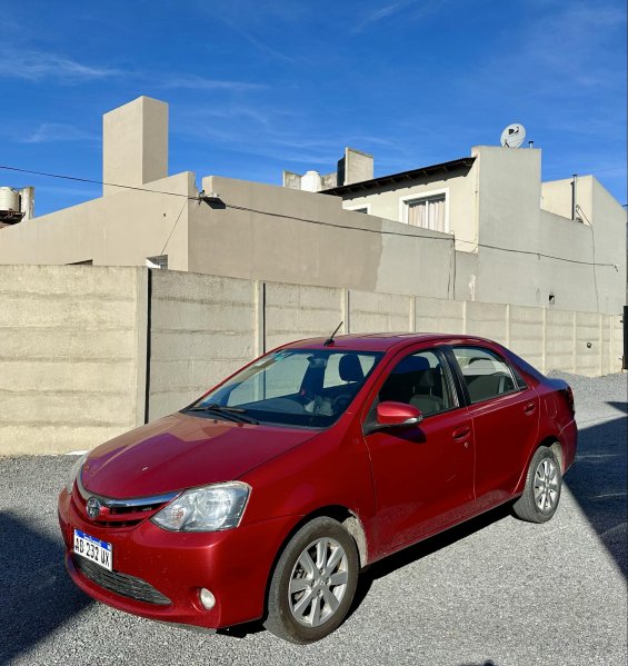 Toyota Etios 1.5 4 Ptas Xls 6mt