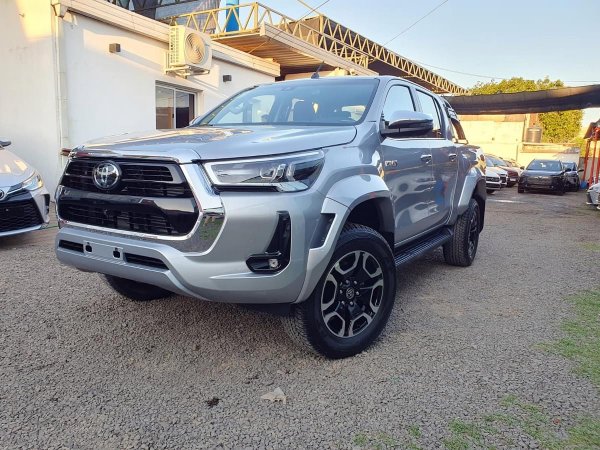 Toyota 2025 Hilux 2.8 Dc 4x2 Tdi Srx At6