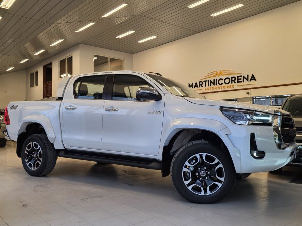 Toyota Hilux Hilux 2.8 Dc 4x4 Tdi Srx At6 L21