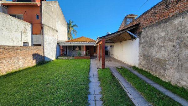 Casa en venta | 4 ambientes | Jose Marmol | Almirante Brown ,est. Adrogue