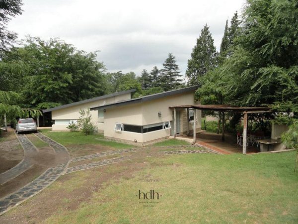 Casa en venta | 9 ambientes | Villa Icho Cruz