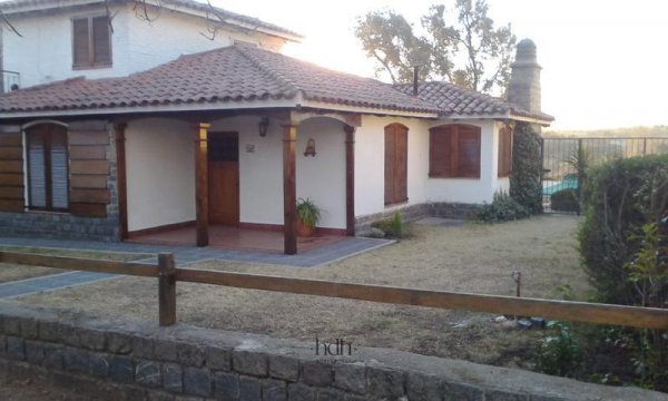 Casa en venta | 5 ambientes | Villa Parque Siquiman | Punilla ,ap.