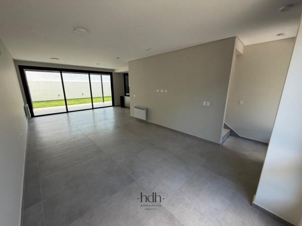 Casa en venta | 10 ambientes | Miradores de Manantiales | Cordoba