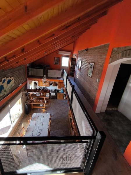 Casa en venta | 8 ambientes | General Acha