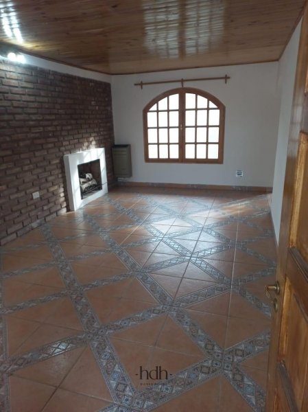 Casa en venta | 8 ambientes | Los Antiguos
