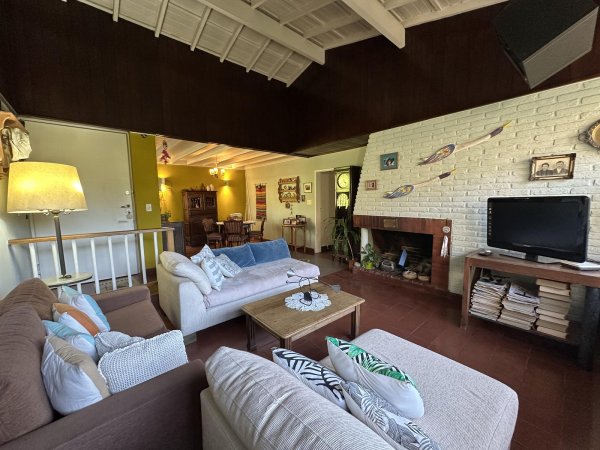 Casa en venta | 5 ambientes | Ituzaing&oacute; Norte | Ituzaingo