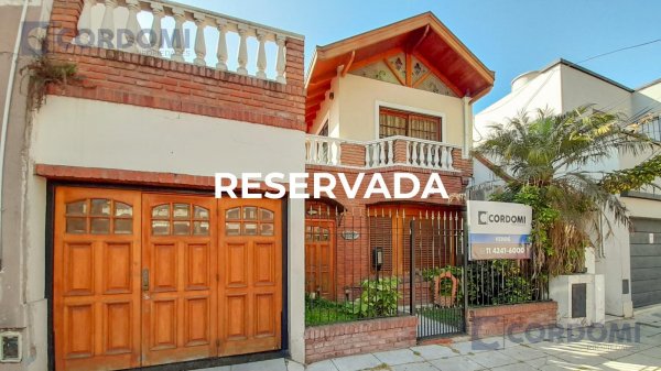 Casa en venta | 5 ambientes | Lan&uacute;s Oeste | Lanus